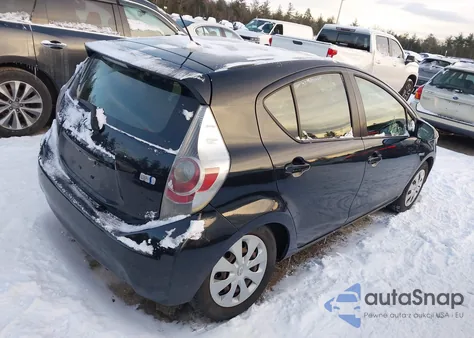 2013 Toyota Prius C Two from USA, damaged, VIN JTDKDTB39D1535060